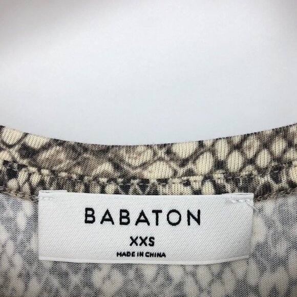 Aritzia Babaton Everyday T-Shirt in Light  Grey Smoke Snakeskin Print Size XXS - Picture 6 of 16
